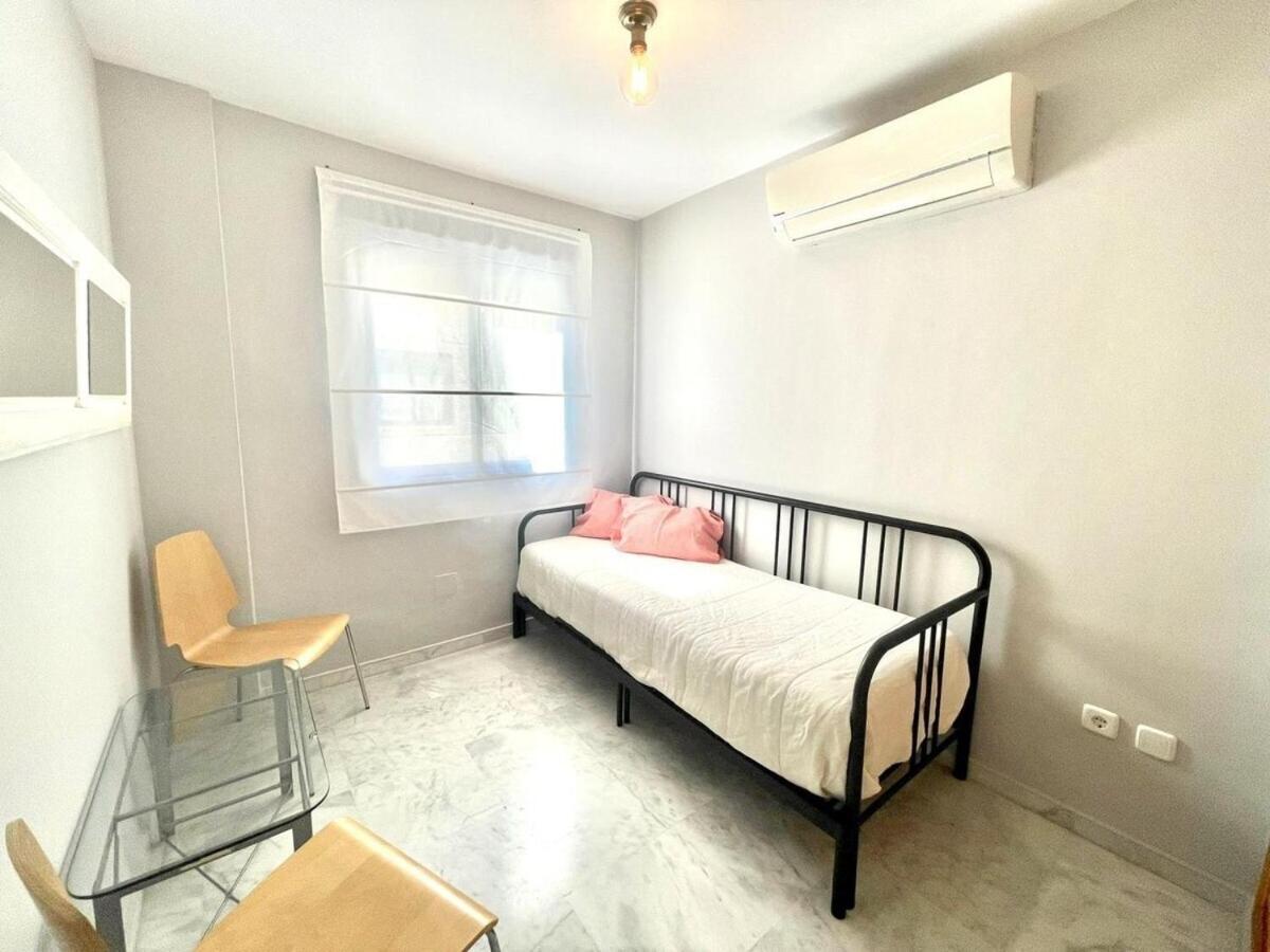 Lägenhet Calu Homes Duplex Cerca Playa De Huelin Málaga