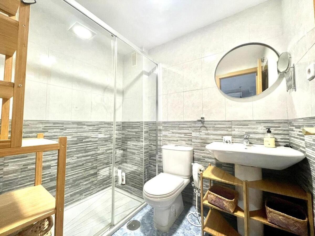 Calu Homes Duplex Cerca Playa De Huelin Lägenhet Málaga